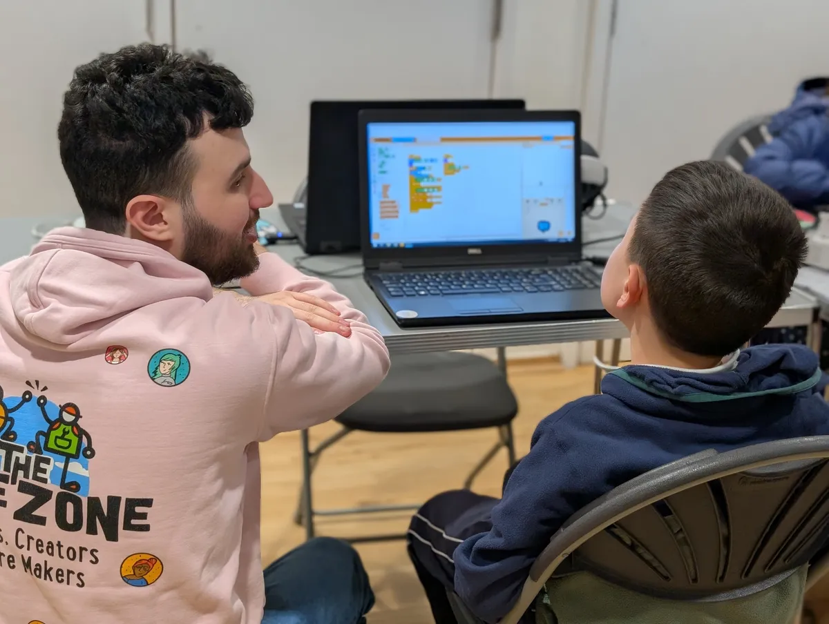 Hands-on mentoring at coding club